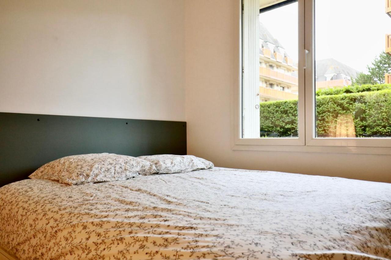 Studio Royal De La Plage Deauville Buitenkant foto